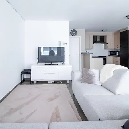 Laluna Apartment *